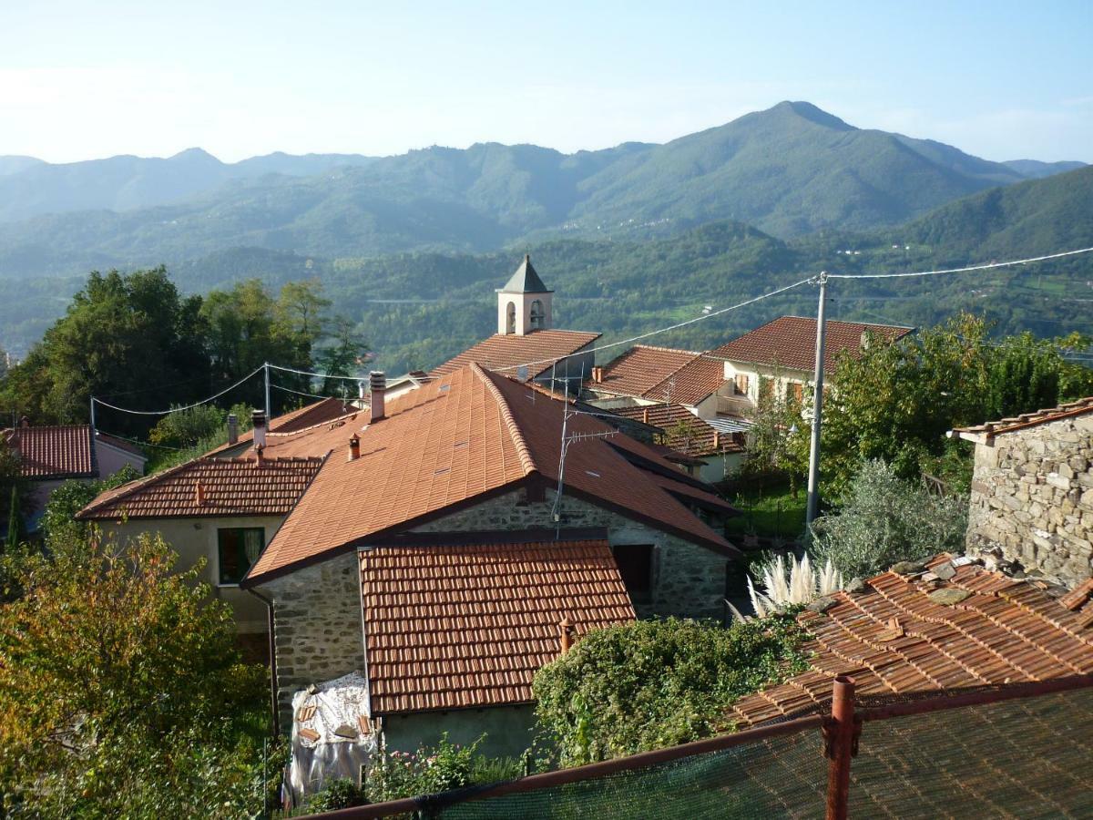 Bed and Breakfast Il Poggio Di Traverde Pontremoli Exterior foto